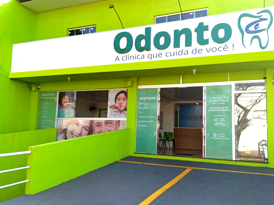 Fachada Clínica 2.png